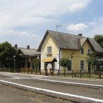 (Fotó: Mezőhegyes vasútállomás  www.vasutallomasok.hu)